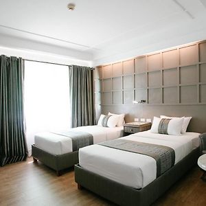 Diamond Suites And Residences